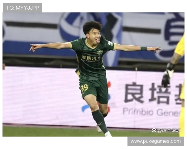 浙江队19岁新星王钰栋当选赛季最佳青年球员，斩获本土金靴