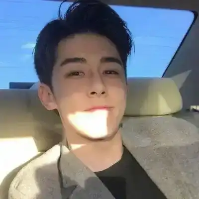 卞思宏